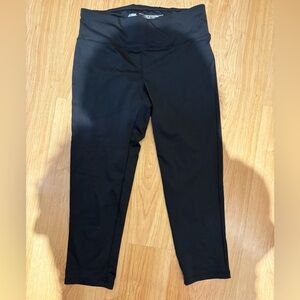 Avia Grey Capri Leggings